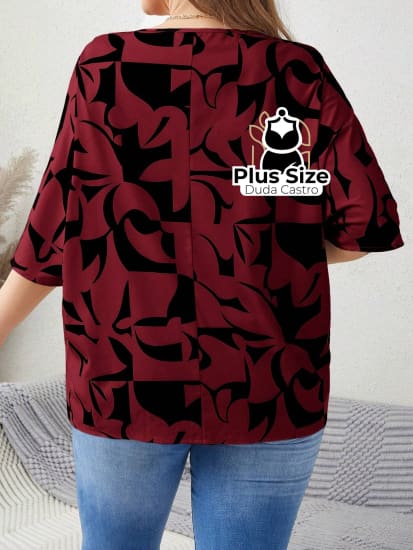 Camisa Meia Manga Com Decote V Estampa Abstrata Plus Size Blusa