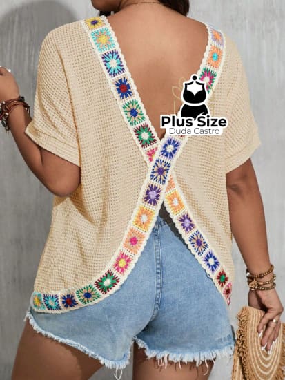 Camisa Plus Size Com Detalhe Em Crochê Cruzado Nas Costas Várias Cores