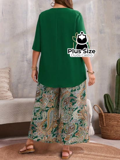 Conjunto Blusa Gola Redonda E Calça Estampada Floral De Perna Larga Plus Size