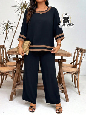 Conjunto de Calça e Blusa Redonda com Detalhes em Contraste Plus Size Conjunto de Calça e Blusa Redonda com Detalhes em