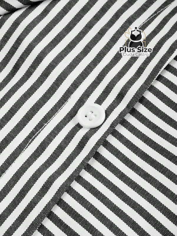 Conjunto de Camisa Listras com Detalhes em Botões e Bainha Assimétrica Calça de Perna Larga Plus Size Várias Cores