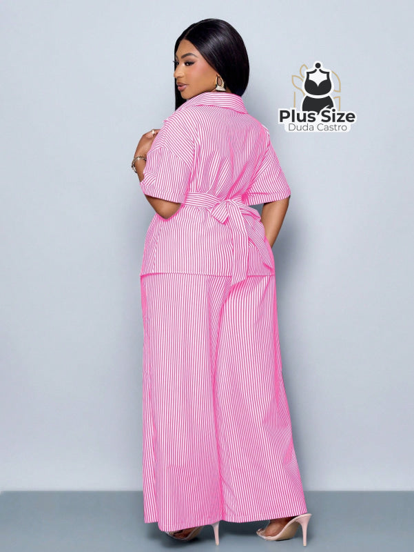 Conjunto de Camisa Listras com Detalhes em Botões e Bainha Assimétrica Calça de Perna Larga Plus Size Várias Cores