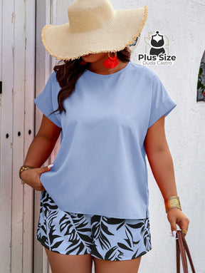 Conjunto de Short Estampado e Blusa Lisa Várias Cores Plus Size G / Azul com Preto Conjunto de Short Estampado e Blusa