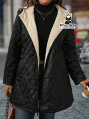 Jaqueta Acolchoada com Zíper e Capuz com forro em Fleece Borg Plus Size Jaqueta Acolchoada com Zíper e Capuz com forro