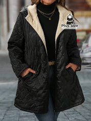 Jaqueta Acolchoada com Zíper e Capuz com forro em Fleece Borg Plus Size Jaqueta Acolchoada com Zíper e Capuz com forro