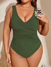 Maiô Liso Com Detalhe Transpassado Plus Size