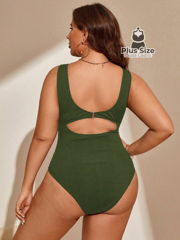 Maiô Liso Com Detalhe Transpassado Plus Size