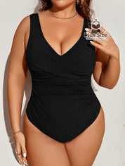 Maiô Liso Com Detalhe Transpassado Plus Size