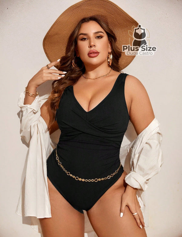 Maiô Liso Com Detalhe Transpassado Plus Size