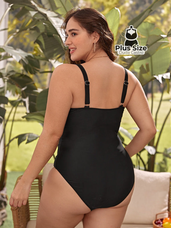 Maiô Liso Plus Size Com Detalhe De Pregas Acinturadas