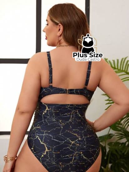 Maiô Plus Size Com Detalhe De Corrente