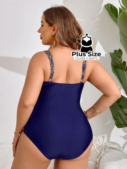 Maiô Plus Size Detalhes De Estampas Sutis