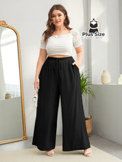 Pantalona Lisa de Cintura Alta e Cordinha na Cintura Plus Size Pantalona Lisa de Cintura Alta e Cordinha na Cintura
