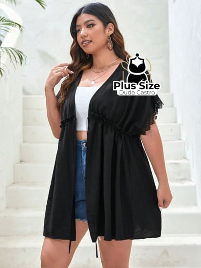 Quimono De Praia Com Manga Morcego Cordão Na Cintura Renda E Fenda Lateral Plus Size