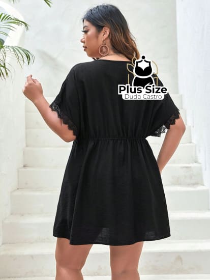 Quimono De Praia Com Manga Morcego Cordão Na Cintura Renda E Fenda Lateral Plus Size