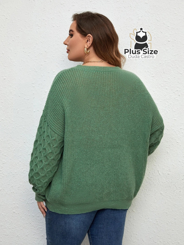 Suéter de Tricô com Manga Trabalhada em Várias Cores Plus Size Suéter de Tricô com Manga Trabalhada em Várias Cores