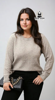 Suéter Plus Size em Tricô Macio – Versatilidade e Elegância no Seu Look Caramelo / G Suéter Plus Size em Tricô Macio –
