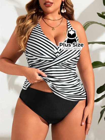 Tanquíni Listrado Plus Size Com Decote V Transpassado E Calcinha