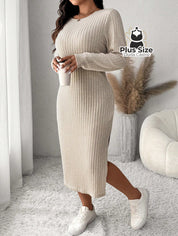 Vestido Ajustado com Fenda Lateral e Toque Macio Plus Size Várias Cores Vestido Ajustado com Fenda Lateral Plus Size