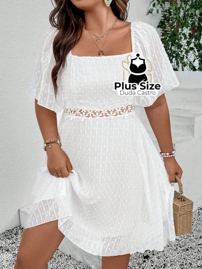 Vestido Branco Com Detalhe De Contraste Plus Size