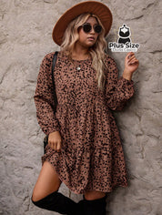 Vestido Clássico Decote Redondo Manga Longa e Pregas Estampado Plus Size Vestido Clássico Decote Redondo Manga Longa e