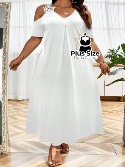 Vestido Com Decote V E Ombro De Fora Branco Plus Size Extra