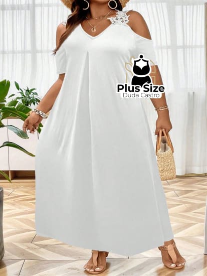 Vestido Com Decote V E Ombro De Fora Branco Plus Size Extra