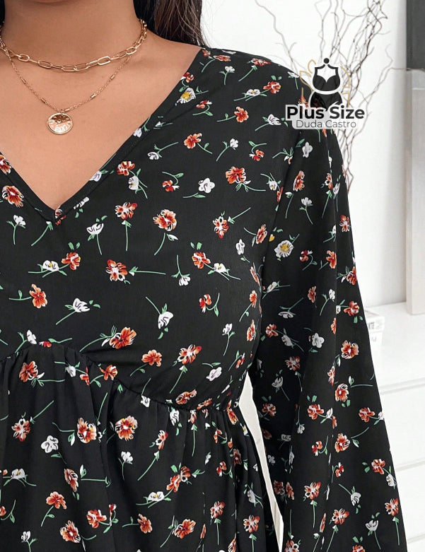 Vestido de Manga Longa com Gola V Babados e Estampa Floral Plus Size Vestido de Manga Longa com Gola V Babados e