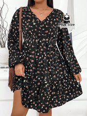 Vestido de Manga Longa com Gola V Babados e Estampa Floral Plus Size Vestido de Manga Longa com Gola V Babados e