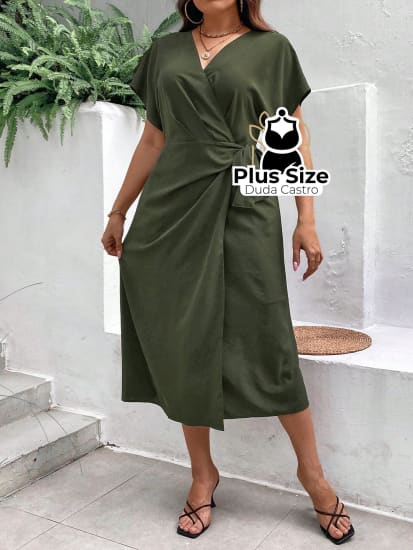 Vestido Midi Liso Transpassado Plus Size Várias Cores