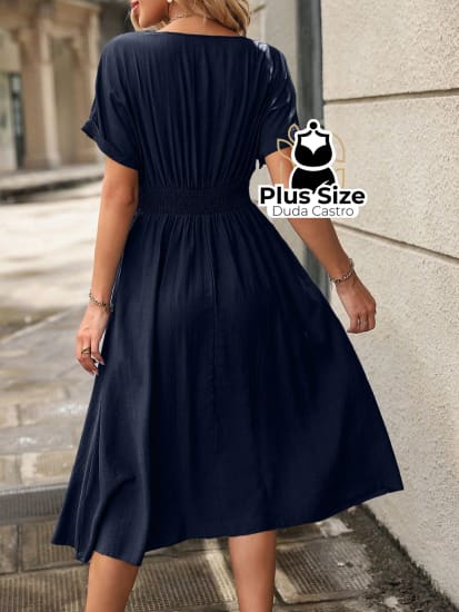 Vestido Plus Size Acinturado Com Decote Vazado