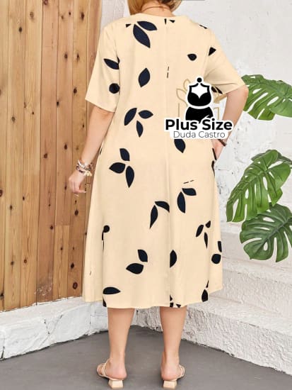 Vestido Plus Size Estampa De Folhas Decote Várias Cores